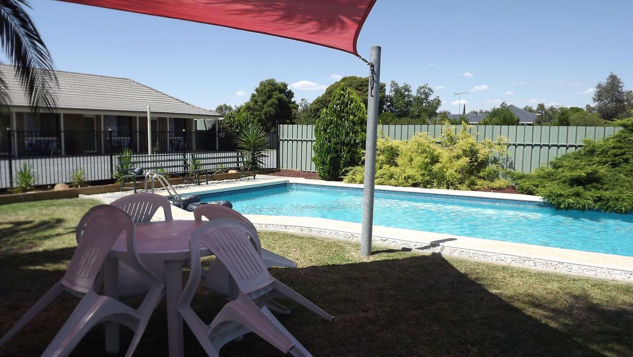 Culcairn Motor Inn Dış mekan fotoğraf