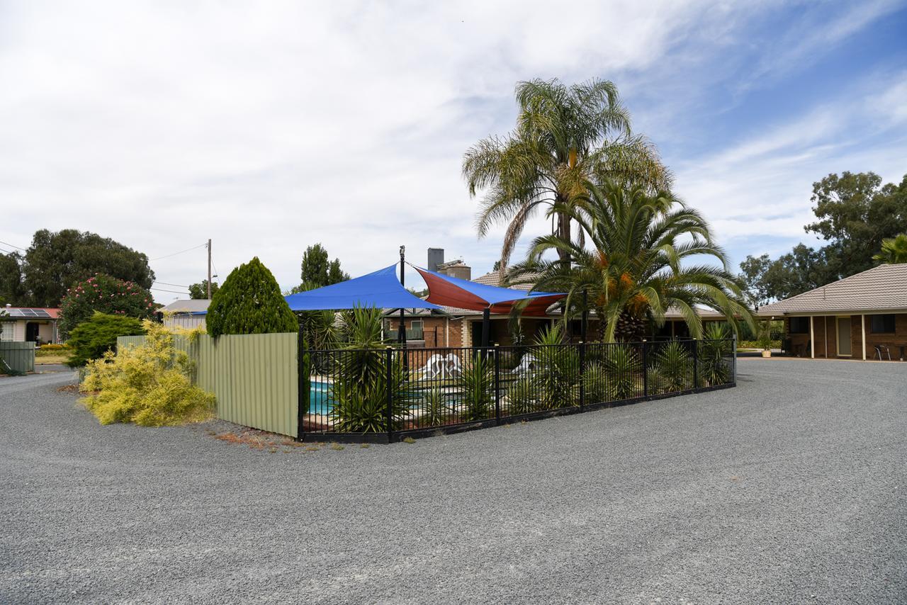 Culcairn Motor Inn Dış mekan fotoğraf