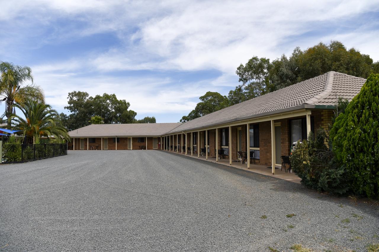 Culcairn Motor Inn Dış mekan fotoğraf